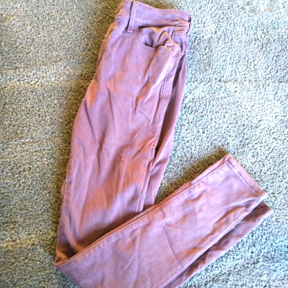 Old Navy rockstar super skinny jeans. Size 0